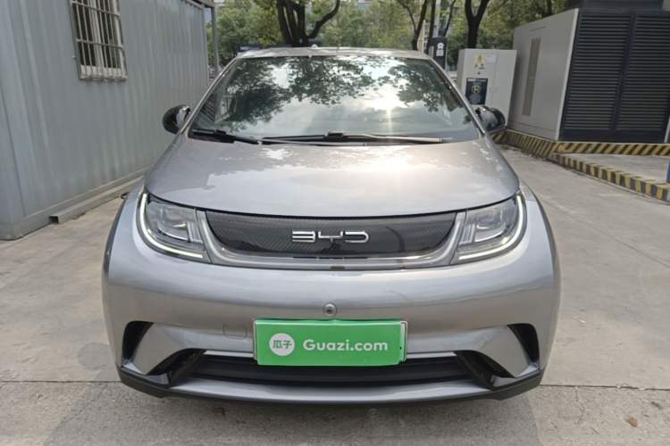 Used BYD Dolphin 2023 420 km Free Version Front