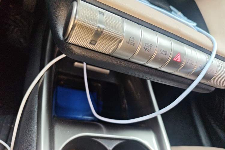 Used BYD Dolphin 2023 420 km Fashion Edition Gear Lever