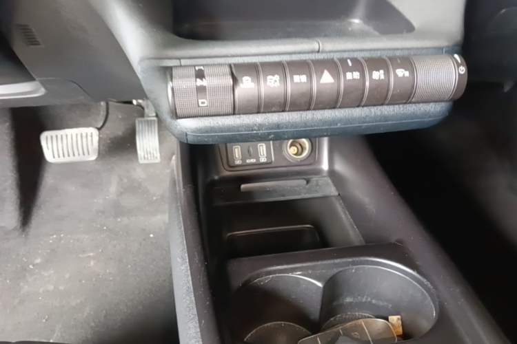 Used BYD Dolphin 2023 401km Knight Edition Gear Lever