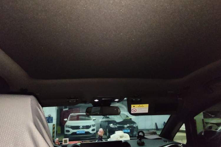 Used BYD Dolphin 2023 420 km Fashion Edition Headliner