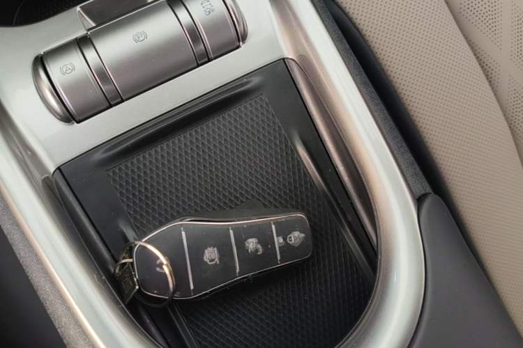 Used BYD Dolphin 2023 420 km Fashion Edition Interior 1