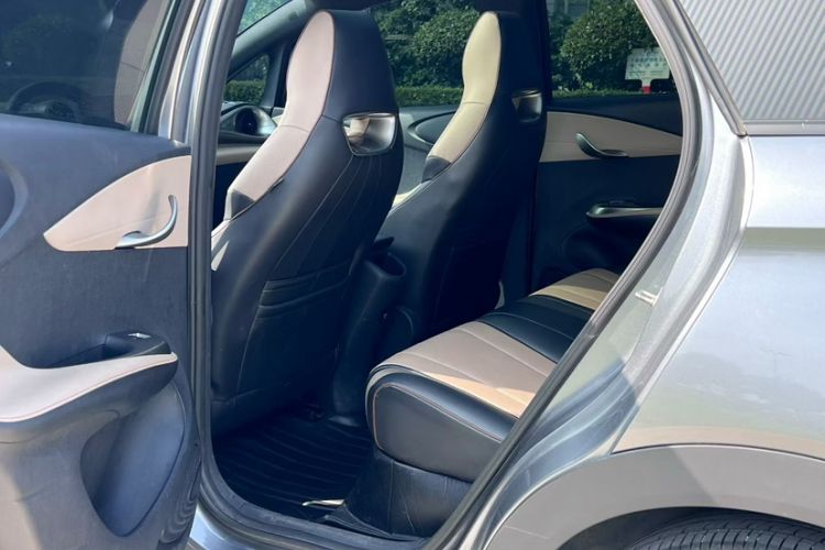 Used BYD Dolphin 2023 420 km Fashion Edition Interior 1
