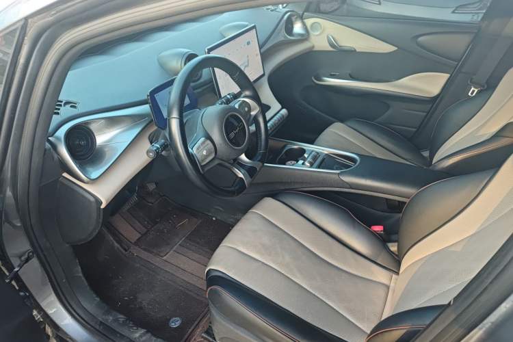 Used BYD Dolphin 2023 420 km Fashion Edition Interior 2