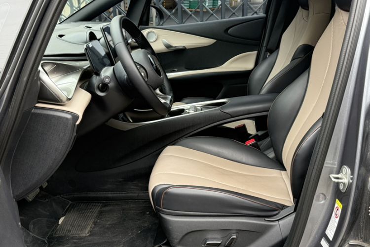 Used BYD Dolphin 2023 420 km Fashion Edition Interior 3