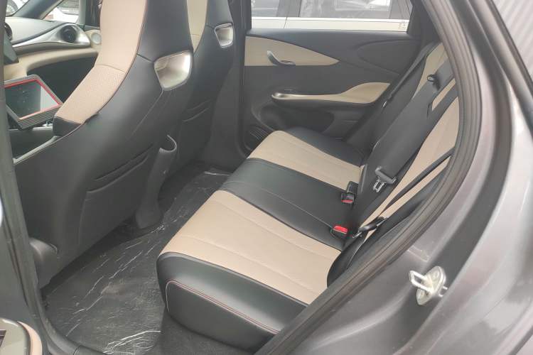 Used BYD Dolphin 2023 420 km Fashion Edition Interior 4