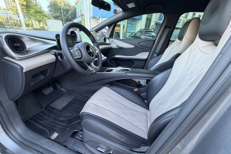 Used BYD Dolphin 2023 420 km Free Version Interior 5