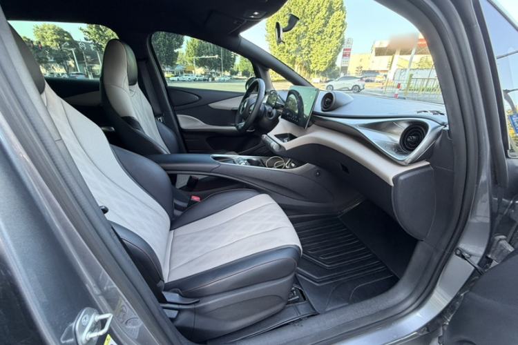 Used BYD Dolphin 2023 420 km Free Version Interior 7