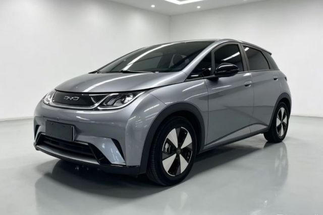 Used BYD Dolphin 2023 420 km Fashion Edition