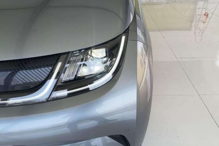 Used BYD Dolphin 2023 420 km Fashion Edition Left Front Headlight