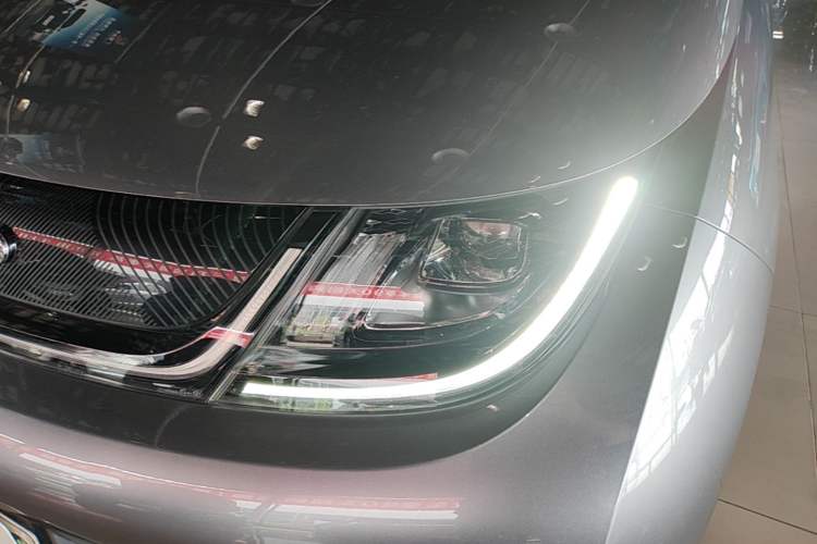 Used BYD Dolphin 2023 420 km Fashion Edition Left Front Headlight