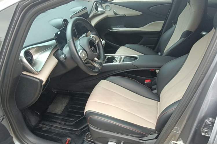 Used BYD Dolphin 2023 420 km Free Version Left Front Seat