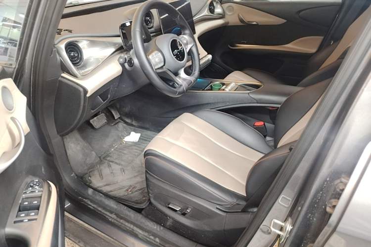 Used BYD Dolphin 2023 420 km Fashion Edition Left Front Seat