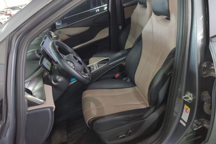 Used BYD Dolphin 2023 420 km Free Version Left Front Seat