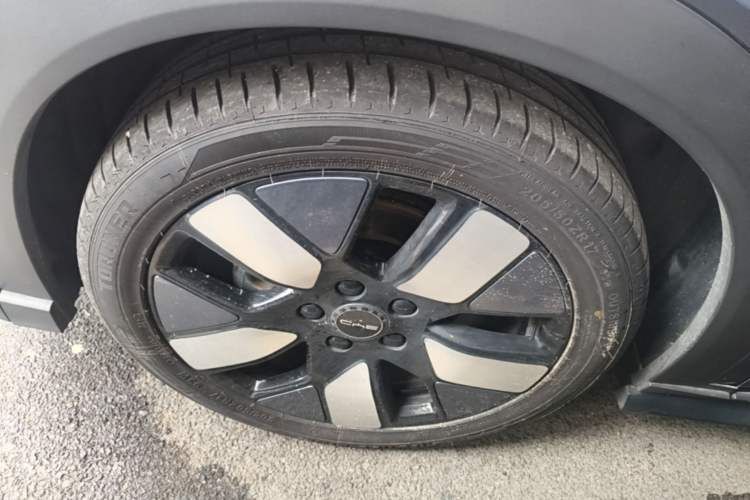 Used BYD Dolphin 2023 401km Knight Edition Left Front Wheel Hub