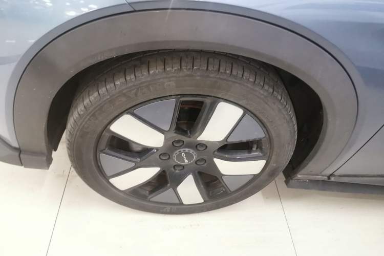 Used BYD Dolphin 2023 401km Knight Edition Left Front Wheel Hub