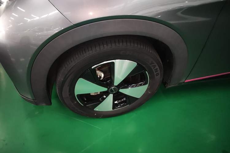 Used BYD Dolphin 2023 420 km Free Version Left Front Wheel Hub
