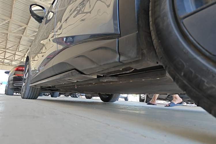 Used BYD Dolphin 2023 401km Knight Edition Left Side Sill