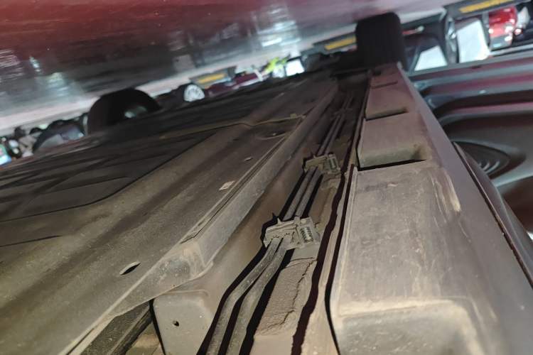 Used BYD Dolphin 2023 420 km Fashion Edition Left Side Sill