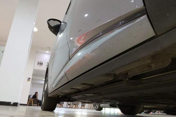 Used BYD Dolphin 2023 420 km Fashion Edition Left Side Sill
