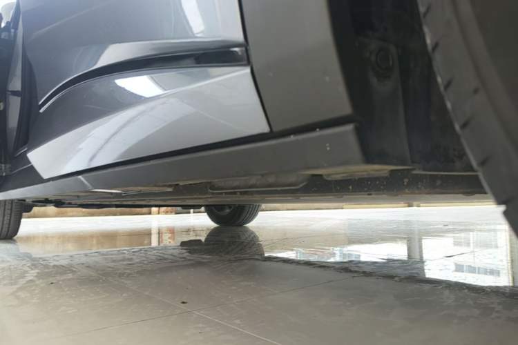 Used BYD Dolphin 2023 420 km Fashion Edition Left Side Sill