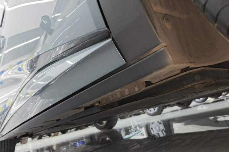 Used BYD Dolphin 2023 420 km Fashion Edition Left Side Sill