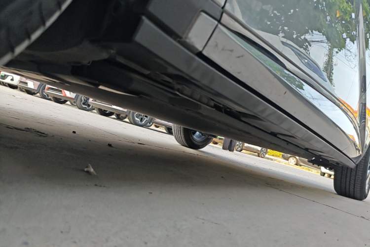 Used BYD Dolphin 2023 420 km Fashion Edition Left Side Sill