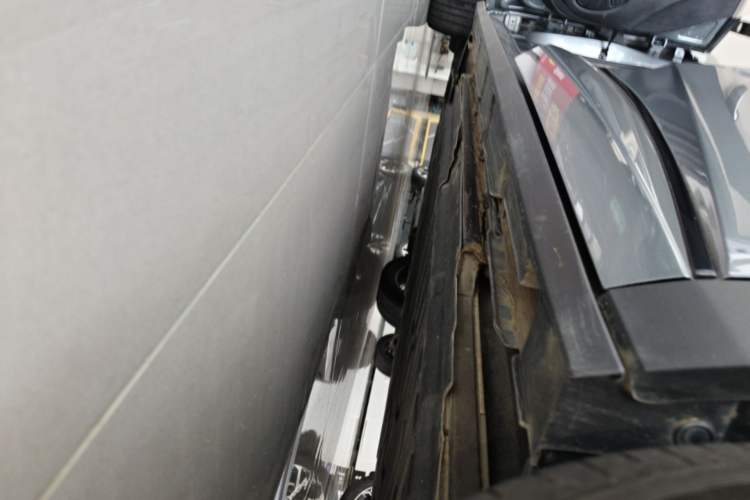 Used BYD Dolphin 2023 420 km Fashion Edition Left Side Sill
