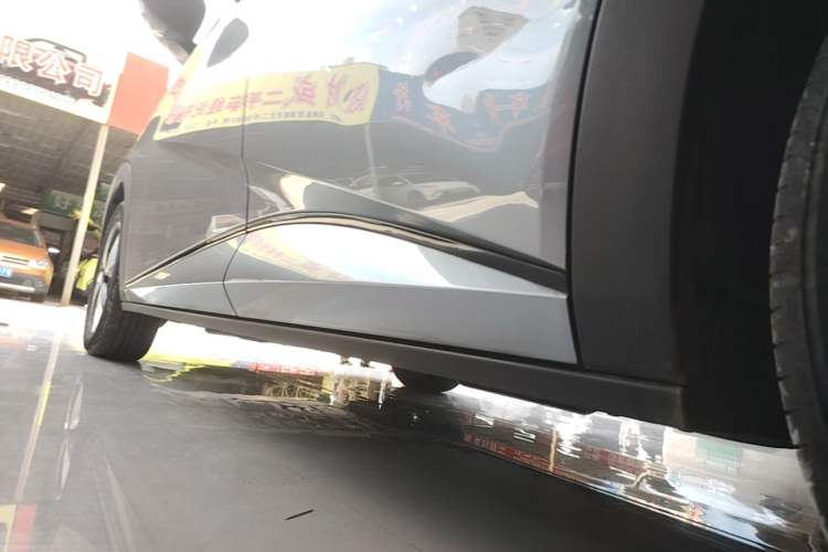 Used BYD Dolphin 2023 420 km Fashion Edition Left Side Sill