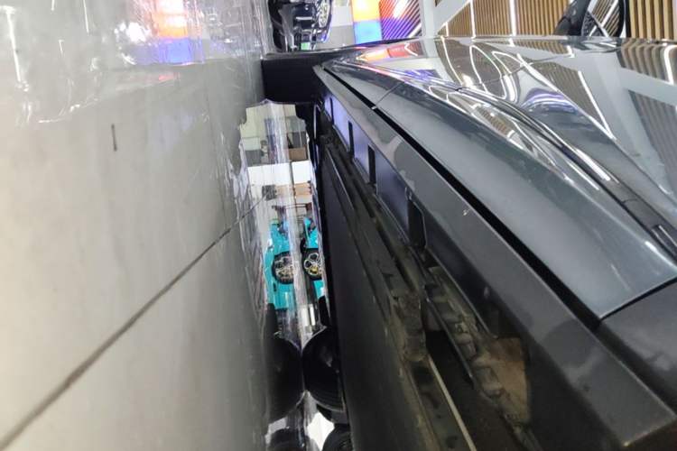 Used BYD Dolphin 2023 420 km Fashion Edition Left Side Sill
