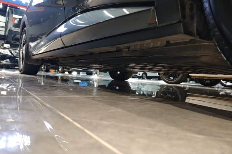 Used BYD Dolphin 2023 420 km Fashion Edition Left Side Sill