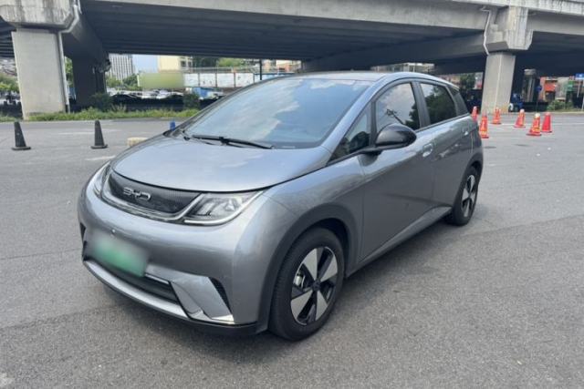 BYD Dolphin 2023 420 km Fashion Edition с пробегом