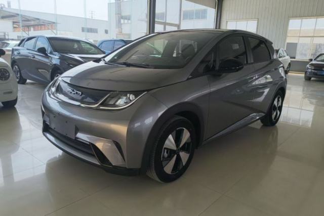 Used BYD Dolphin 2023 420 km Fashion Edition
