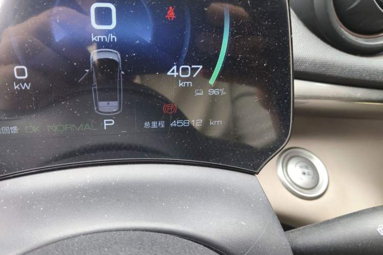 Used BYD Dolphin 2023 420 km Fashion Edition Odometer Close Up