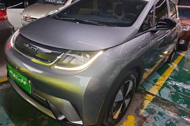 Used BYD Dolphin 2023 420 km Fashion Edition