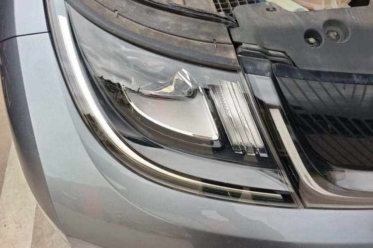 Used BYD Dolphin 2023 420 km Free Version Right Front Headlight
