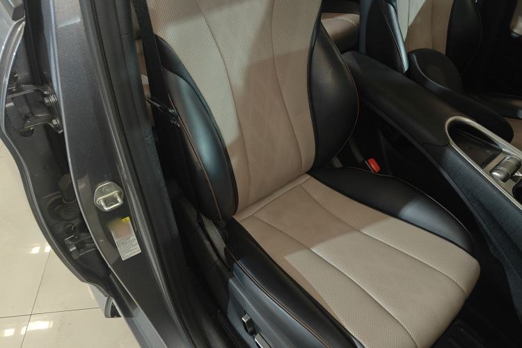 Used BYD Dolphin 2023 420 km Fashion Edition Right Front Seat