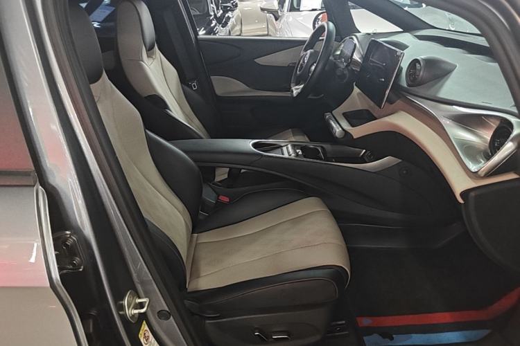 Used BYD Dolphin 2023 420 km Fashion Edition Right Front Seat