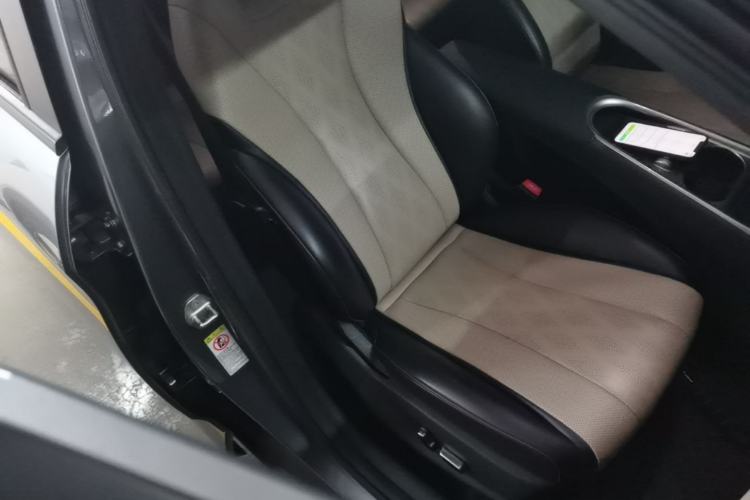 Used BYD Dolphin 2023 420 km Fashion Edition Right Front Seat