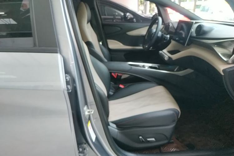 Used BYD Dolphin 2023 420 km Fashion Edition Right Front Seat