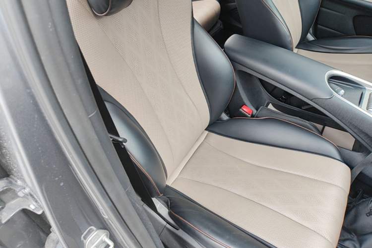 Used BYD Dolphin 2023 420 km Fashion Edition Right Front Seat