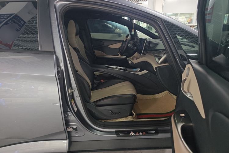 Used BYD Dolphin 2023 420 km Fashion Edition Right Front Seat