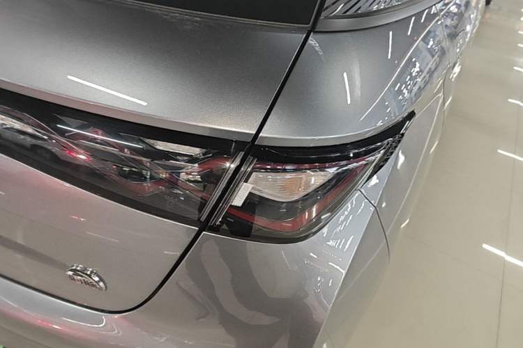 Used BYD Dolphin 2023 420 km Fashion Edition Right Rear Taillight