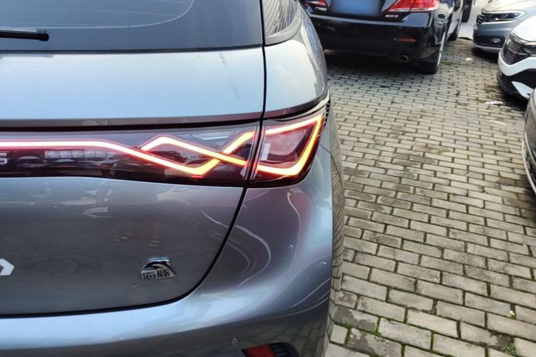 Used BYD Dolphin 2023 420 km Fashion Edition Right Rear Taillight