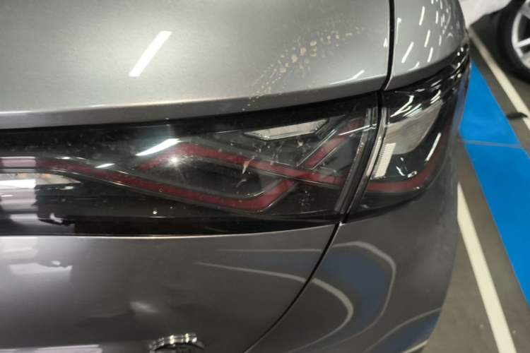 Used BYD Dolphin 2023 420 km Fashion Edition Right Rear Taillight