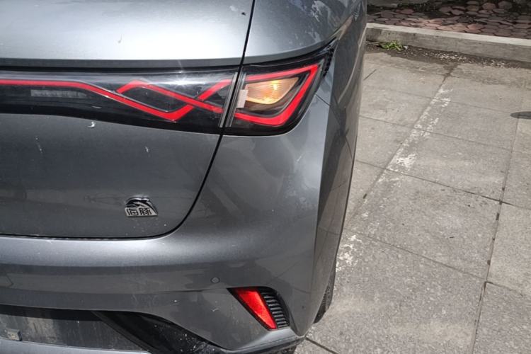 Used BYD Dolphin 2023 420 km Fashion Edition Right Rear Taillight