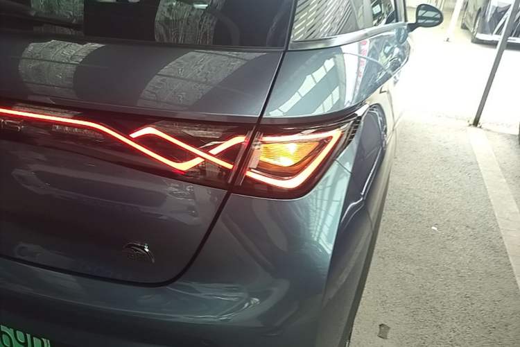 Used BYD Dolphin 2023 401km Knight Edition Right Rear Taillight