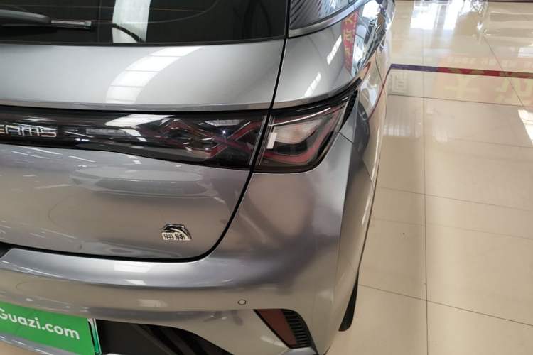 Used BYD Dolphin 2023 420 km Fashion Edition Right Rear Taillight