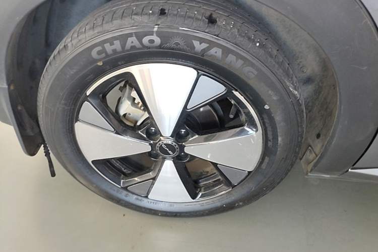Used BYD Dolphin 2023 420 km Free Version Right Rear Wheel Hub