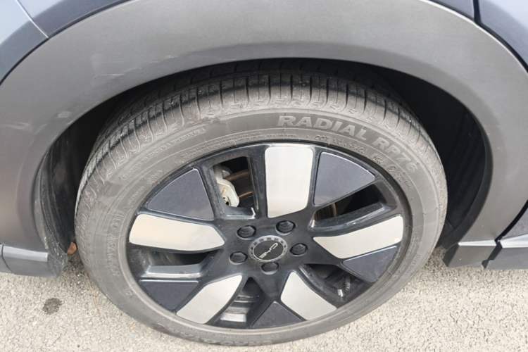 Used BYD Dolphin 2023 401km Knight Edition Right Rear Wheel Hub