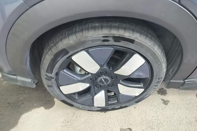 Used BYD Dolphin 2023 401km Knight Edition Right Rear Wheel Hub